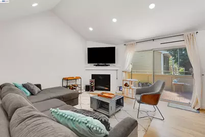 683 Center, Martinez, CA 94553 - Photo 12