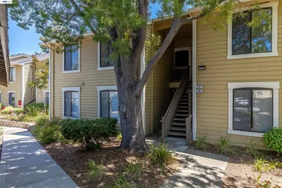 683 Center, Martinez, CA 94553 - Photo 2