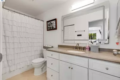 683 Center, Martinez, CA 94553 - Photo 22