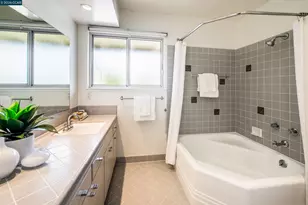 6 Donald Dr, Orinda, CA 94563 - Photo 44