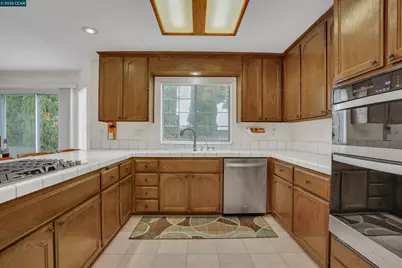 160 Meadow Brook Ct, Oakley, CA 94561 - Photo 14