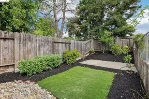 1917 Sequoia Dr, Martinez, CA 94553 - Photo 52