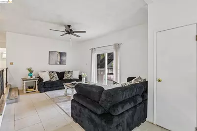 1917 Sequoia Dr, Martinez, CA 94553 - Photo 8