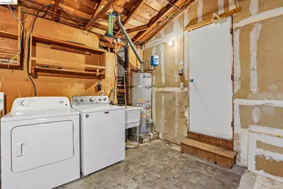 1917 Sequoia Dr, Martinez, CA 94553 - Photo 48