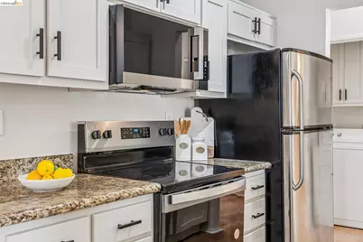 195 Bayside Ct, Richmond, CA 94804 - Photo 12
