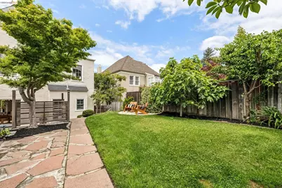 1165 Harvard Rd, Piedmont, CA 94610 - Photo 48