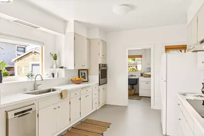 2434 Wilbur St, Oakland, CA 94602 - Photo 16