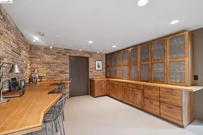 6343 Skyline Blvd, Oakland, CA 94611 - Photo 20
