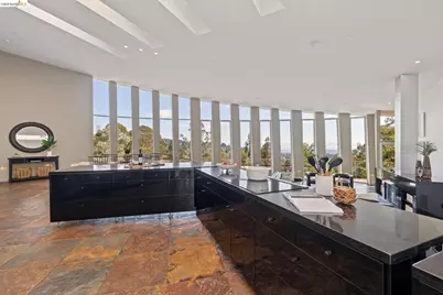 6343 Skyline Blvd, Oakland, CA 94611 - Photo 12