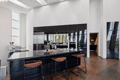 6343 Skyline Blvd, Oakland, CA 94611 - Photo 10