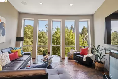 6343 Skyline Blvd, Oakland, CA 94611 - Photo 52