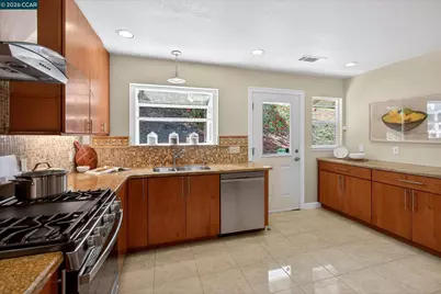 28 Rheem Blvd, Orinda, CA 94563 - Photo 16