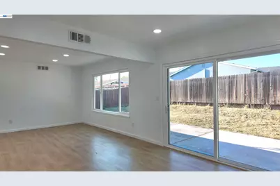 7340 Salazar Dr, North Highlands, CA 95660 - Photo 10