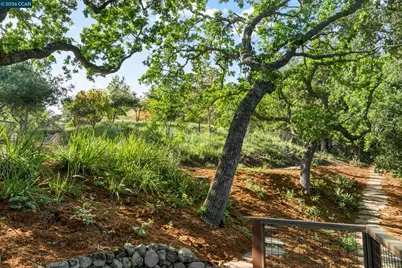 1059 Lizann Dr, Lafayette, CA 94549 - Photo 54