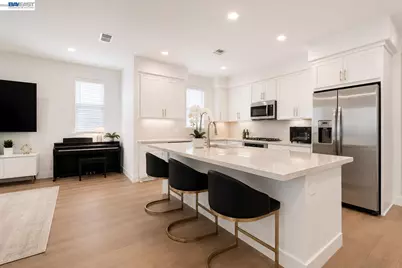 5810 Midnight Pl #I, Dublin, CA 94568 - Photo 4