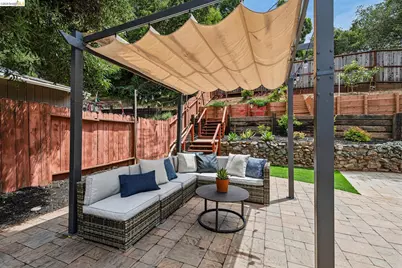 5801 Leona St, Oakland, CA 94605 - Photo 32