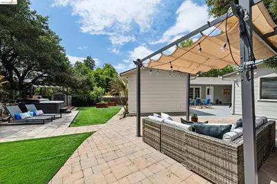 5801 Leona St, Oakland, CA 94605 - Photo 36