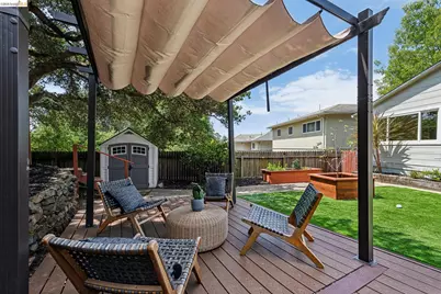 5801 Leona St, Oakland, CA 94605 - Photo 40