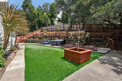 5801 Leona St, Oakland, CA 94605 - Photo 42
