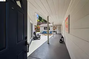 5801 Leona St, Oakland, CA 94605 - Photo 52