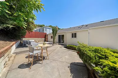 2165 Strang Ave, Castro Valley, CA 94578 - Photo 28