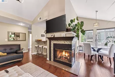 7560 Canyon Meadow Cir #H, Pleasanton, CA 94588 - Photo 8