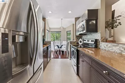 7560 Canyon Meadow Cir #H, Pleasanton, CA 94588 - Photo 16
