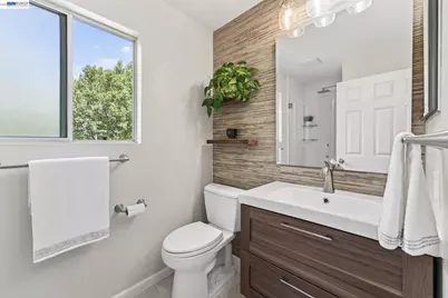 7560 Canyon Meadow Cir #H, Pleasanton, CA 94588 - Photo 22