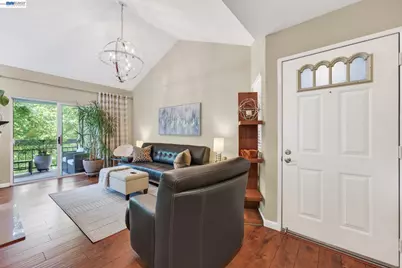 7560 Canyon Meadow Cir #H, Pleasanton, CA 94588 - Photo 6