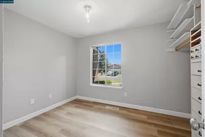 2240 Concord Dr, Pittsburg, CA 94565 - Photo 28