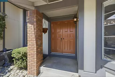 2240 Concord Dr, Pittsburg, CA 94565 - Photo 10