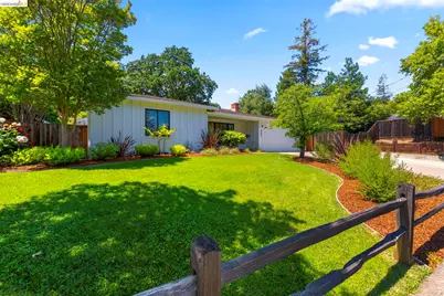 447 Cumberland Dr, Pleasant Hill, CA 94523 - Photo 6