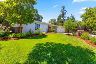 447 Cumberland Dr, Pleasant Hill, CA 94523 - Photo 8