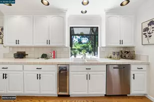 417 Persimmon Rd, Walnut Creek, CA 94598 - Photo 22