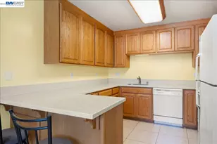 2133 Santa Clara Ave, Alameda, CA 94501 - Photo 14