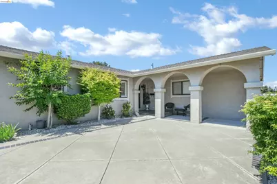 2816 Petar Pl, Antioch, CA 94509 - Photo 2
