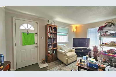 7856 Ney Ave, Oakland, CA 94605 - Photo 24