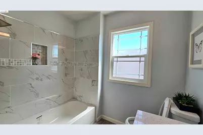 7856 Ney Ave, Oakland, CA 94605 - Photo 20