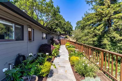 3336 Oak Ct, Lafayette, CA 94549 - Photo 32