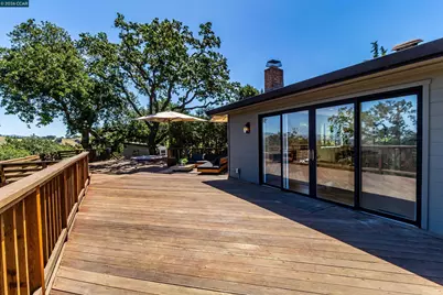 3336 Oak Ct, Lafayette, CA 94549 - Photo 36