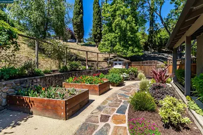 3336 Oak Ct, Lafayette, CA 94549 - Photo 4