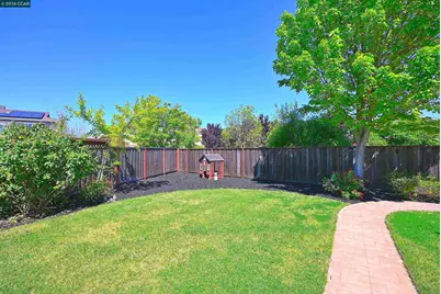 463 Samuel Ct, Benicia, CA 94510 - Photo 36