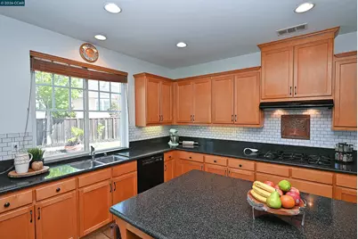 463 Samuel Ct, Benicia, CA 94510 - Photo 16