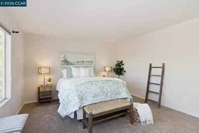 592 Ross, Martinez, CA 94553 - Photo 20