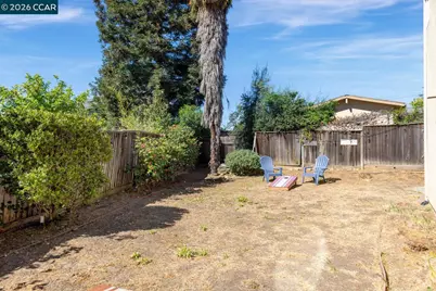 592 Ross, Martinez, CA 94553 - Photo 4