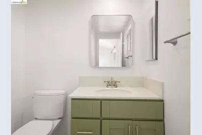 57 Thousand Oaks St, Oakland, CA 94605 - Photo 28