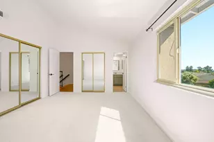 57 Thousand Oaks St, Oakland, CA 94605 - Photo 26