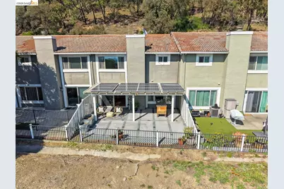 57 Thousand Oaks St, Oakland, CA 94605 - Photo 36