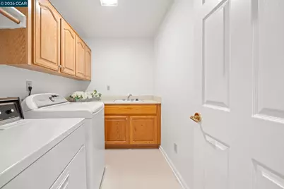 1254 Edgewater Ct, Walnut Creek, CA 94595 - Photo 30