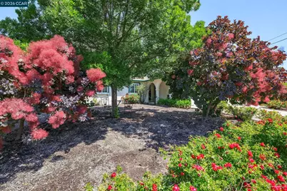 2259 Shasta Ct, Martinez, CA 94553 - Photo 2